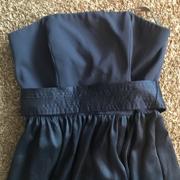 Size 4 Vera Wang Navy Blue Bridesmaids/Prom Dress - Picture 3 of 4